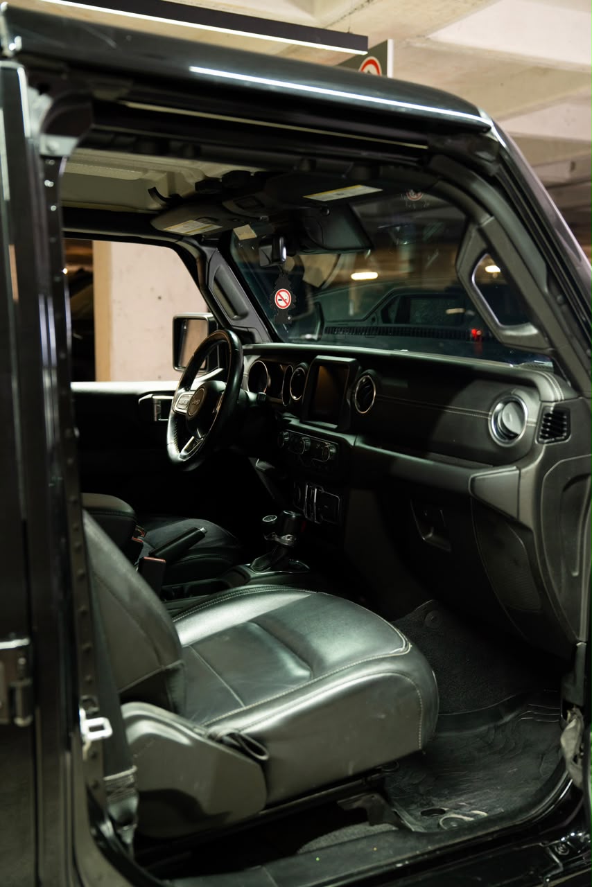 JEEP SAHARA 21