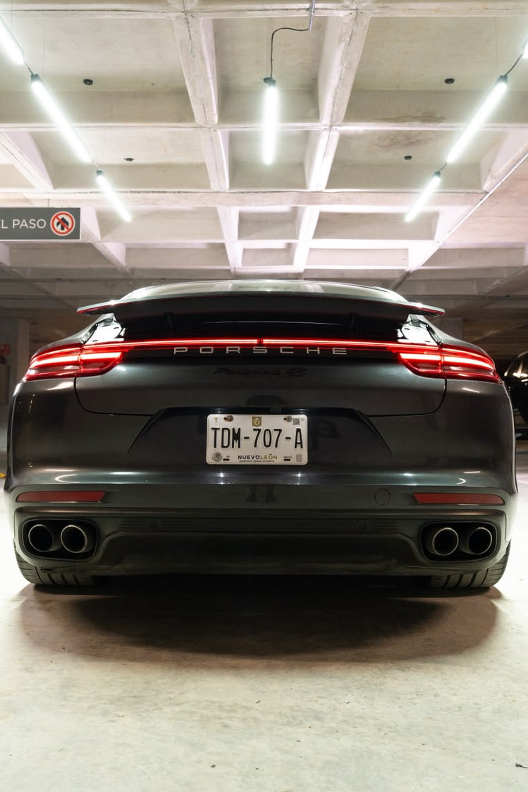 PORSCHE PANAMERA 18