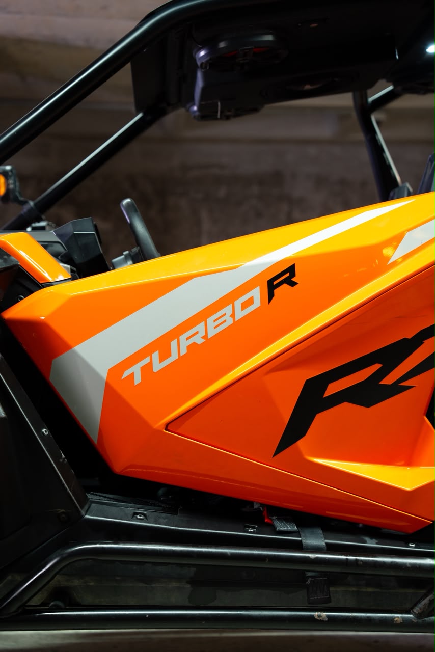 RZR TURBO R 2023