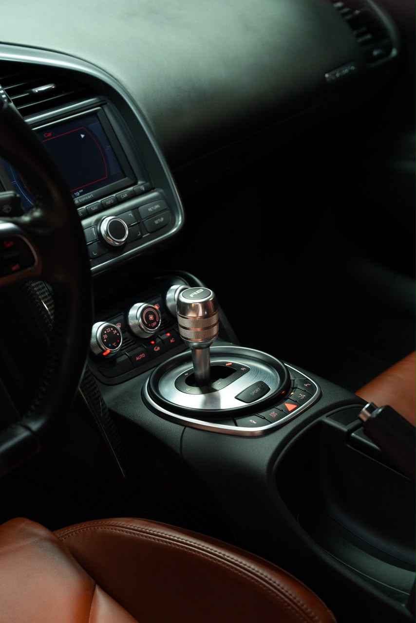 AUDI R8 09