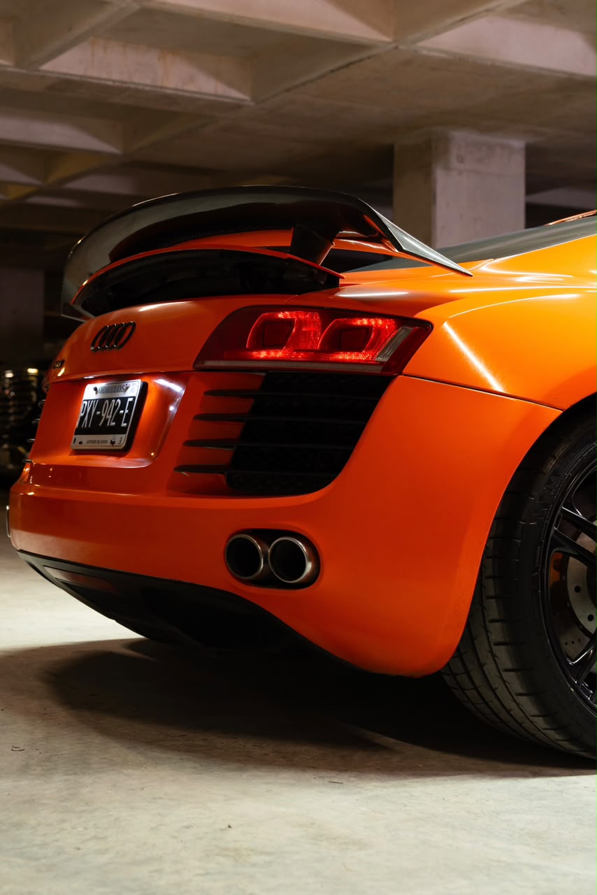 AUDI R8 09