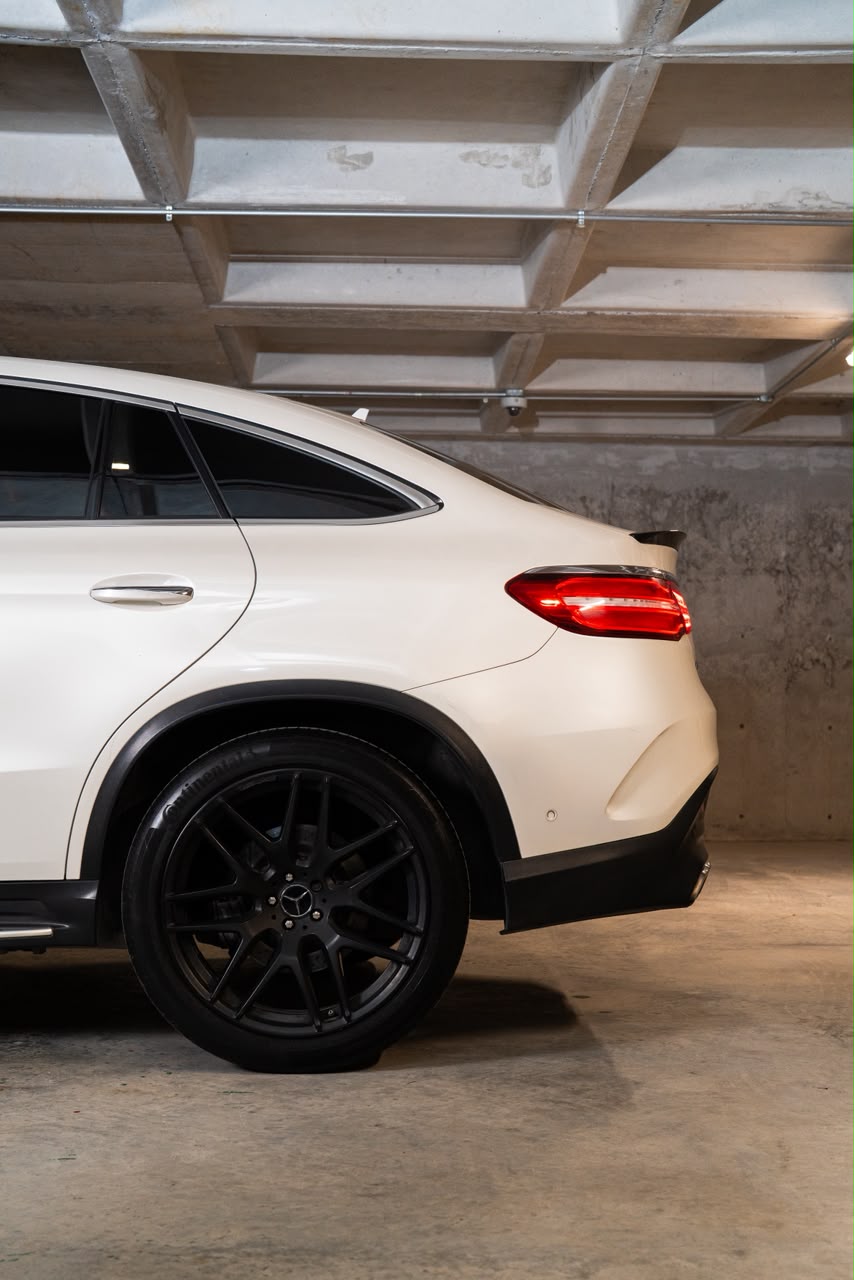 MERCEDES GLE 63 19