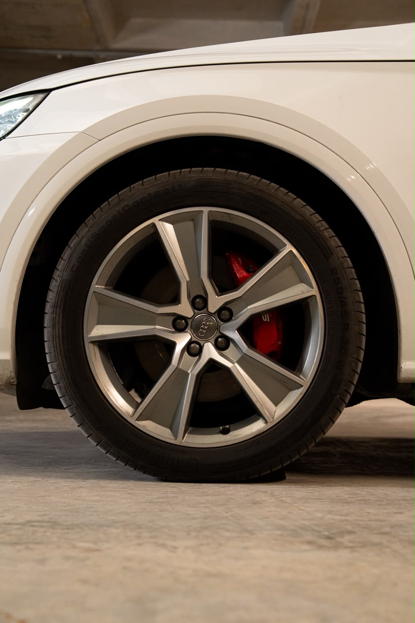 AUDI SQ5 19