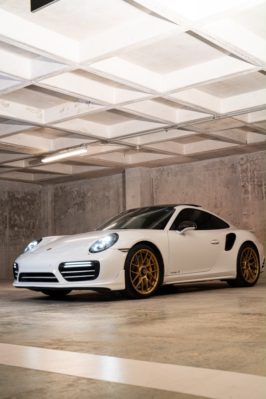PORSCHE 911 TURBO S 19