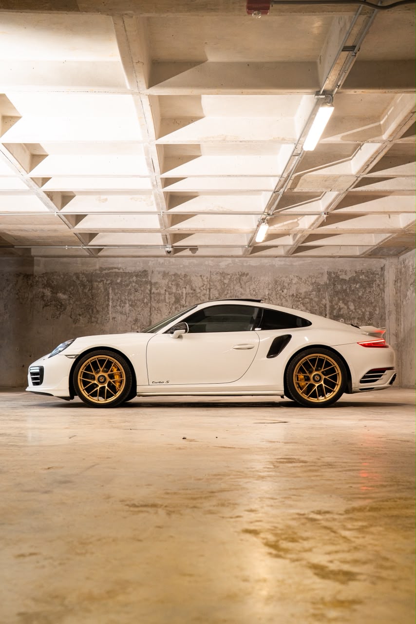 PORSCHE 911 TURBO S 19