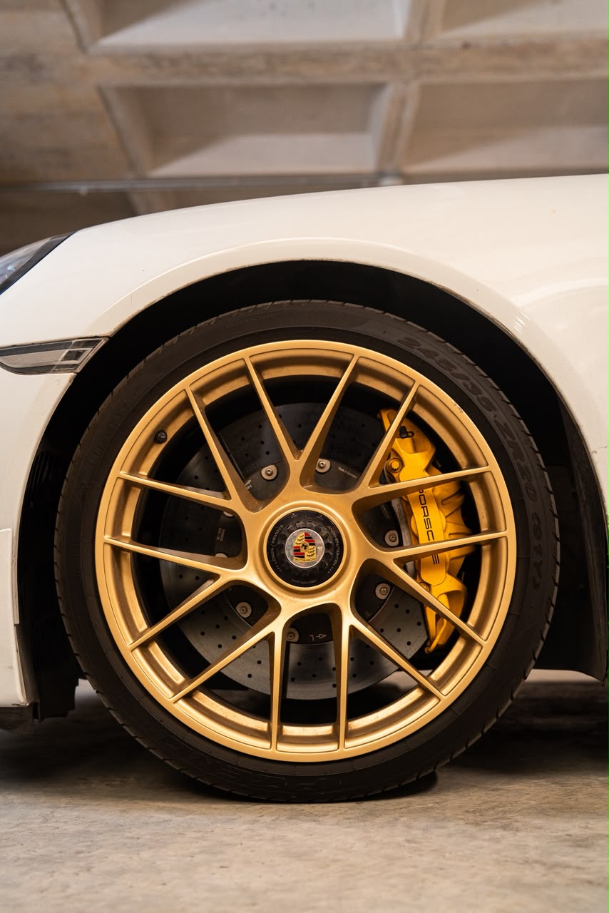 PORSCHE 911 TURBO S 19