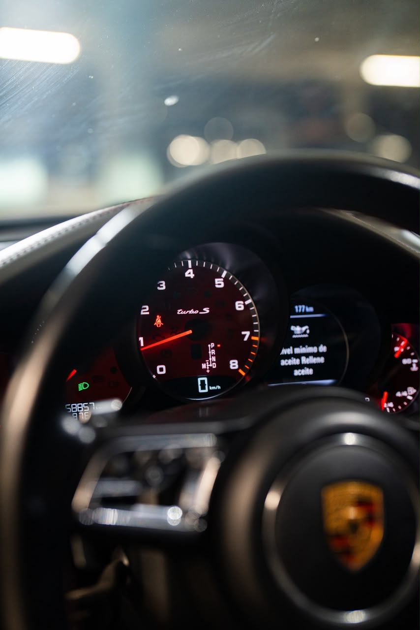 PORSCHE 911 TURBO S 19