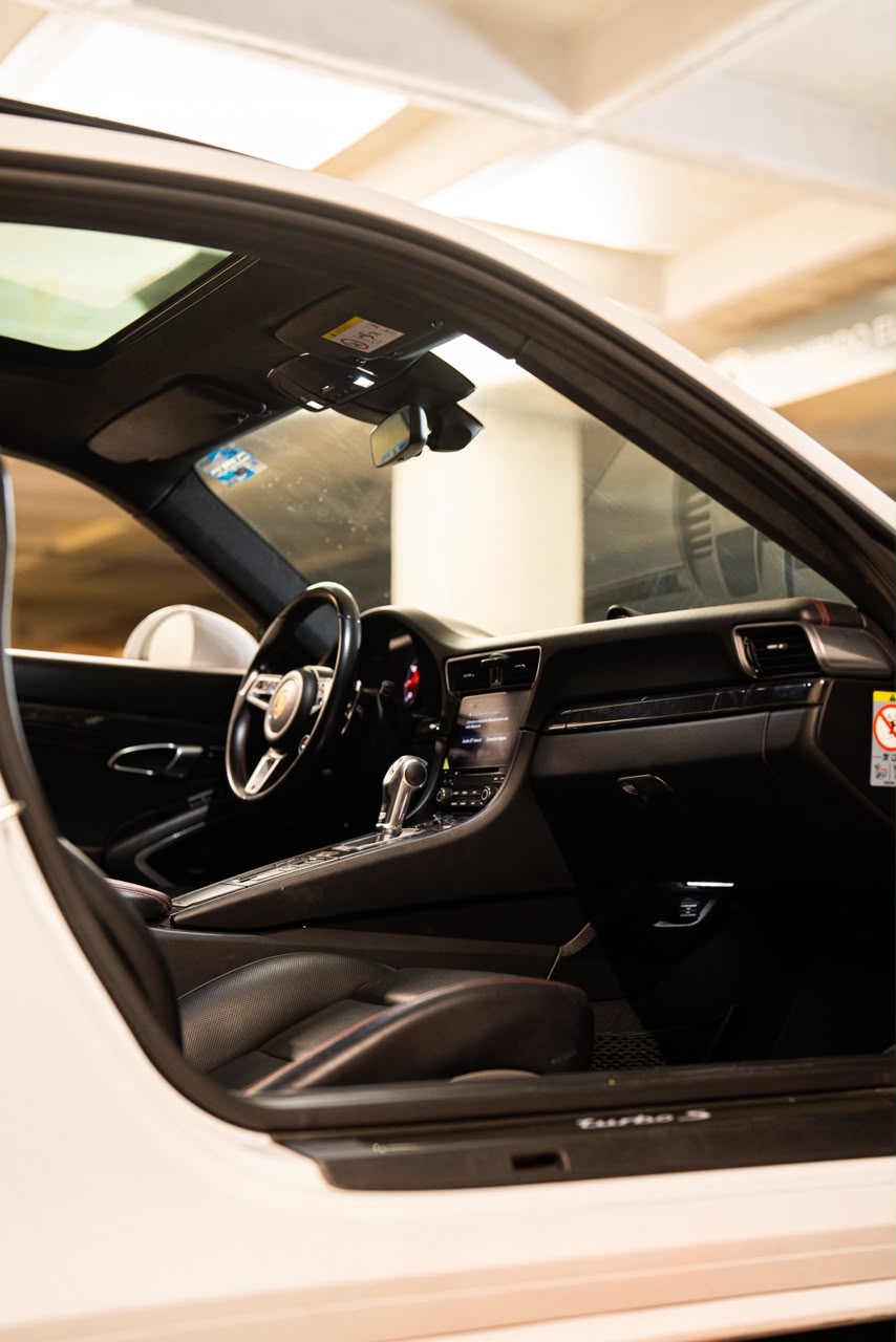 PORSCHE 911 TURBO S 19