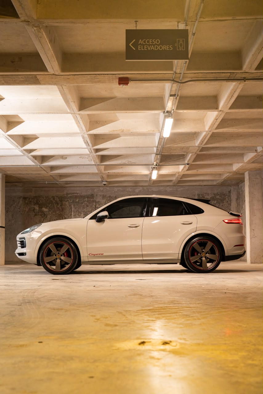 PORSCHE CAYENNE 20