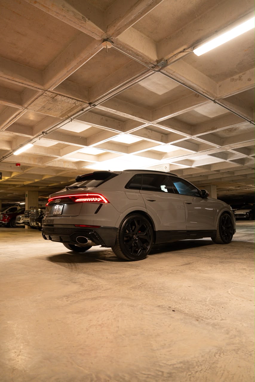 AUDI RSQ8 23