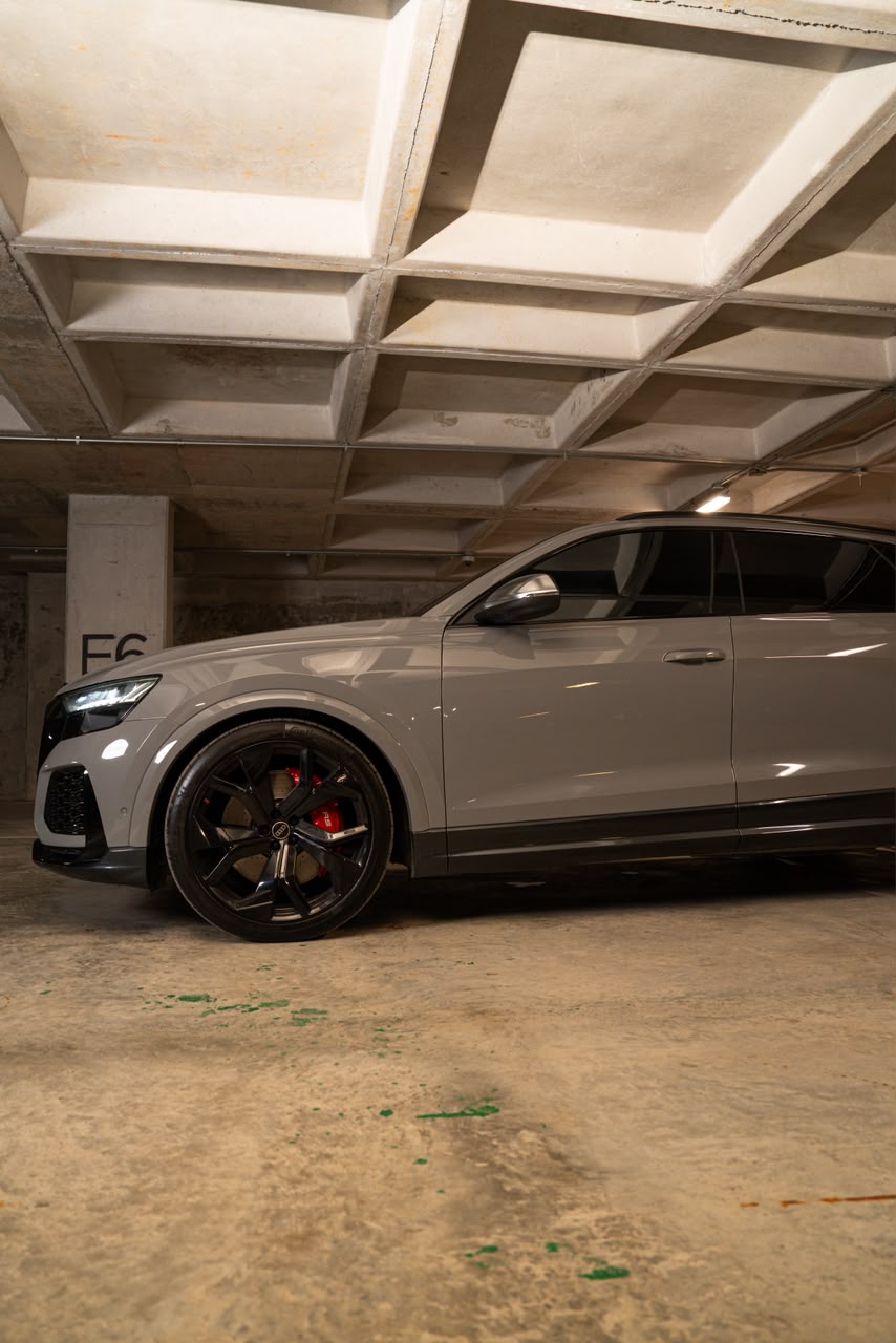 AUDI RSQ8 23