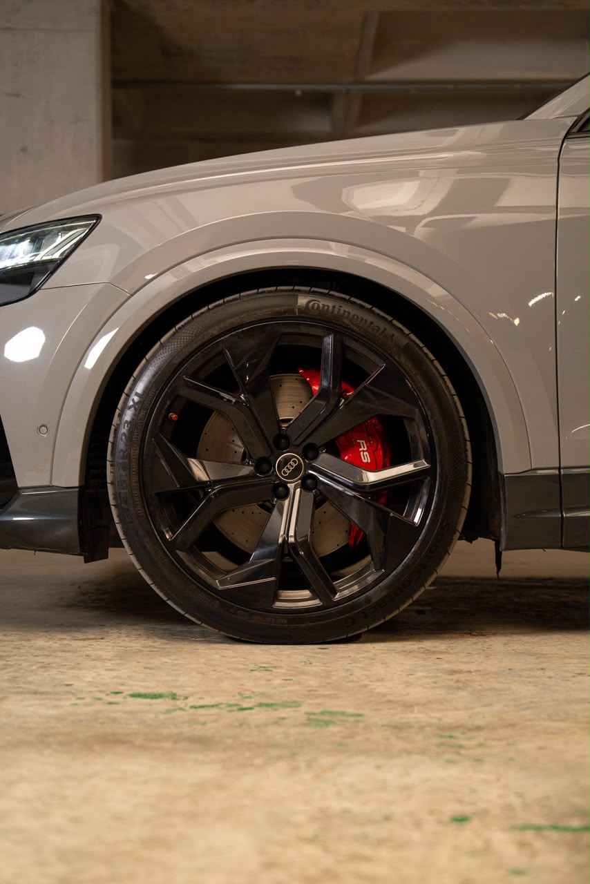 AUDI RSQ8 23