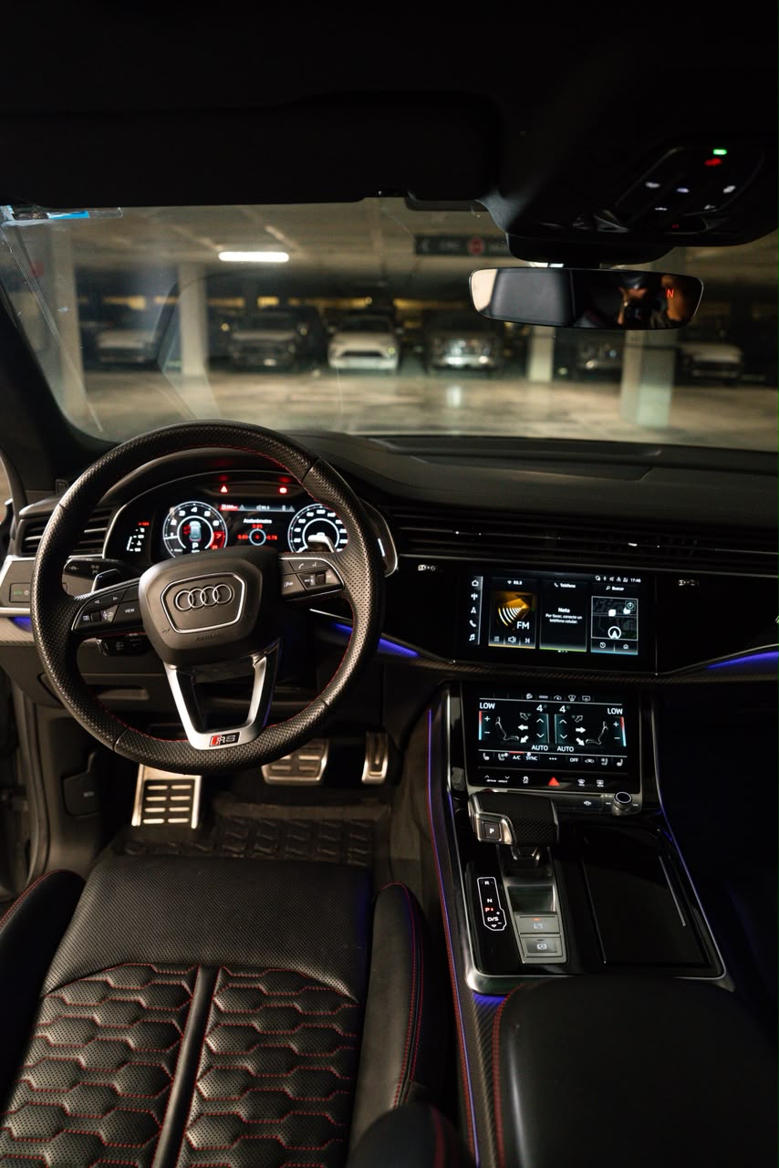 AUDI RSQ8 23
