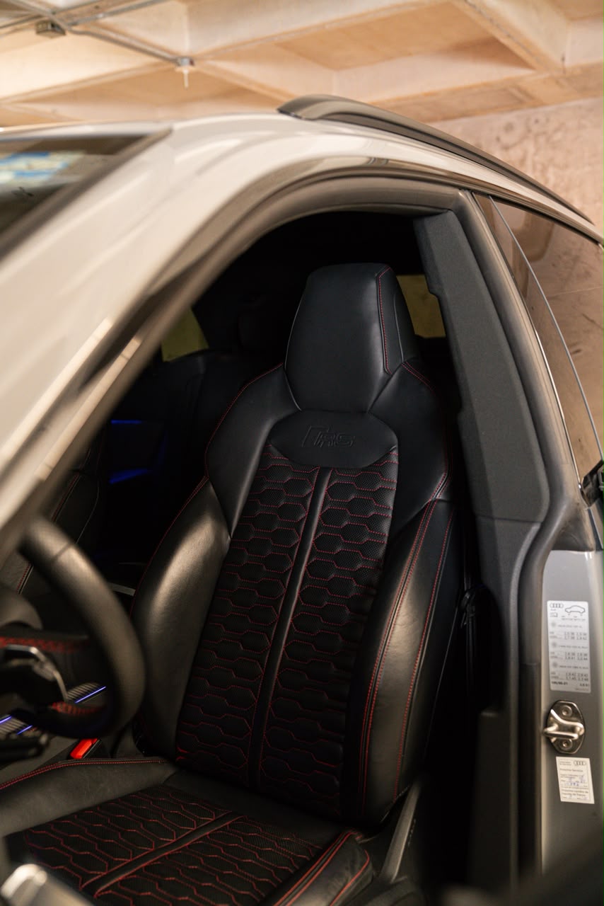 AUDI RSQ8 23