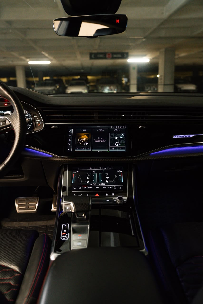 AUDI RSQ8 23