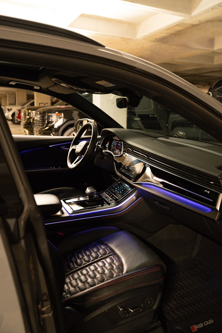 AUDI RSQ8 23
