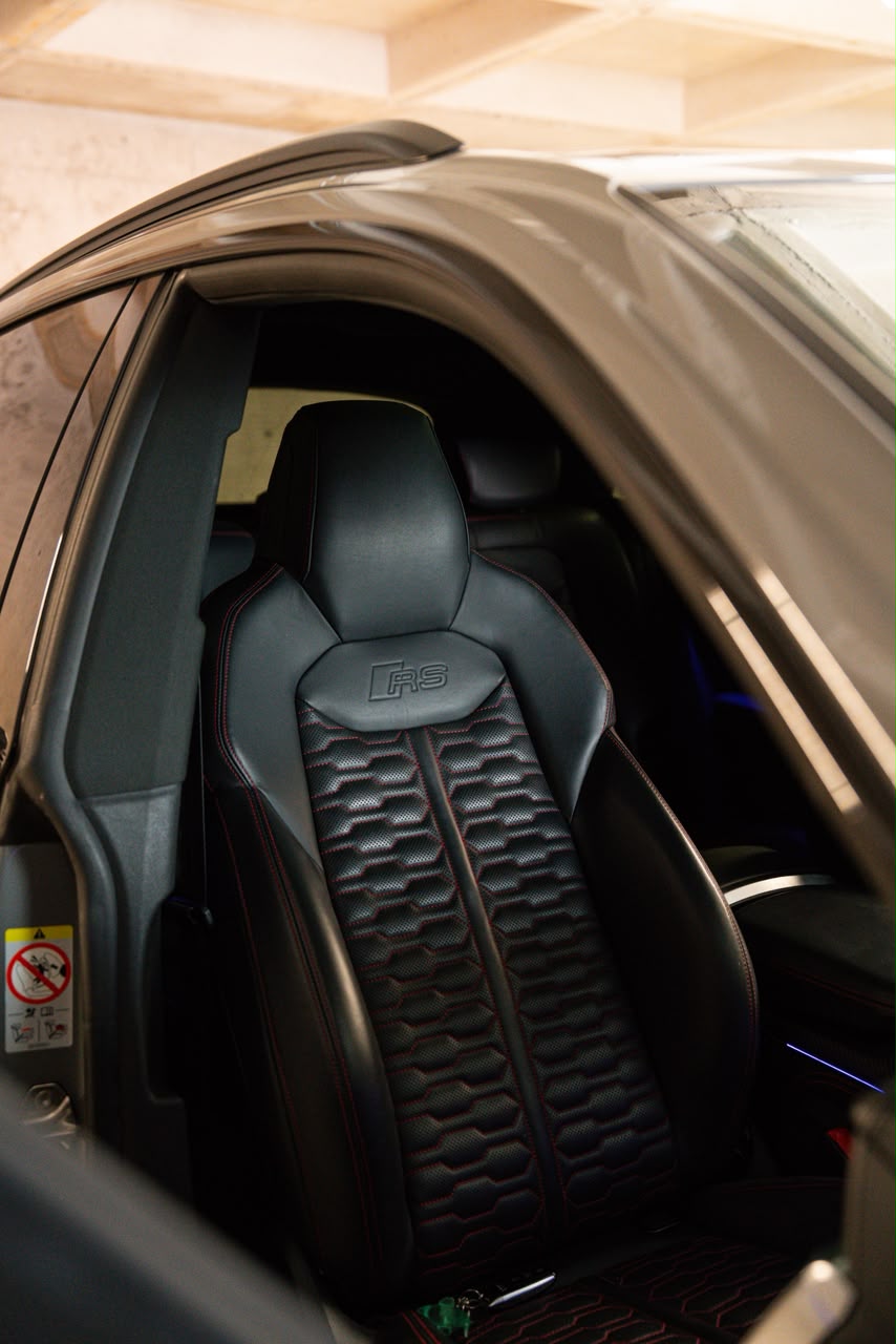 AUDI RSQ8 23